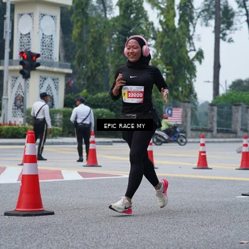 Runner Photo 7052045