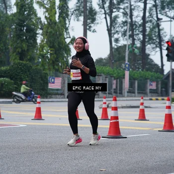 Runner Photo 7052050