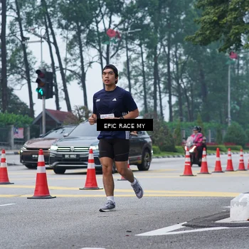 Runner Photo 7052055