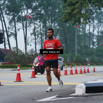 Runner Photo 7052056