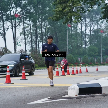 Runner Photo 7052058