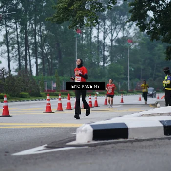 Runner Photo 7052063