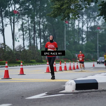 Runner Photo 7052064