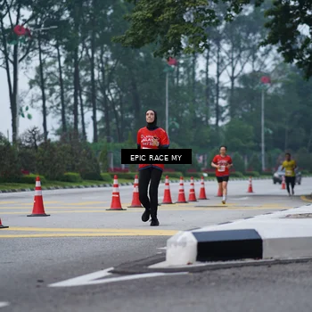 Runner Photo 7052065