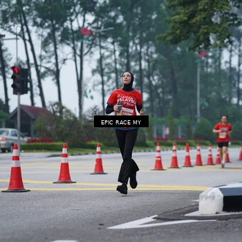 Runner Photo 7052066