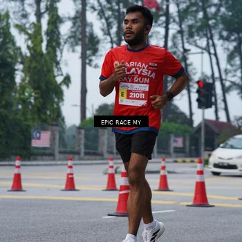 Runner Photo 7052068