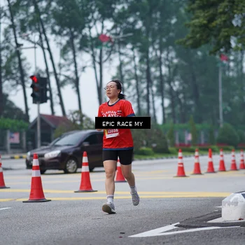 Runner Photo 7052083