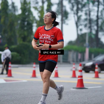 Runner Photo 7052084