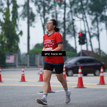 Runner Photo 7052091