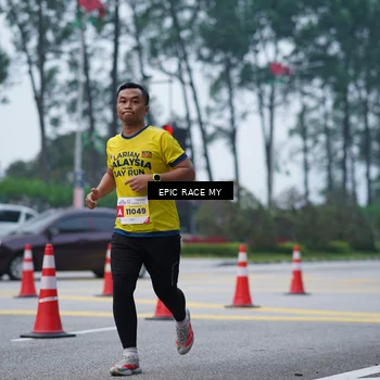 Runner Photo 7052092