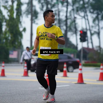 Runner Photo 7052093
