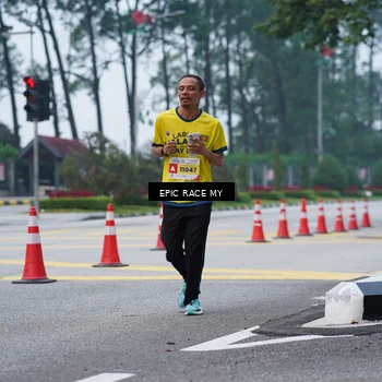 Runner Photo 7052112