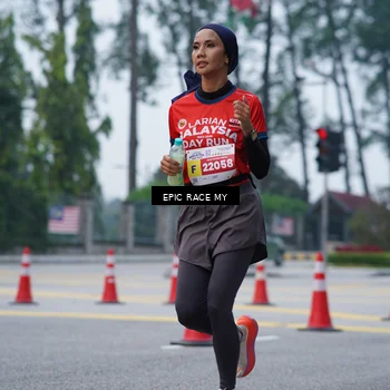 Runner Photo 7052119
