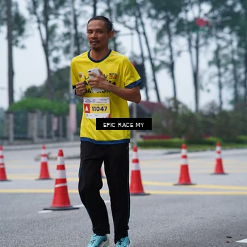 Runner Photo 7052121