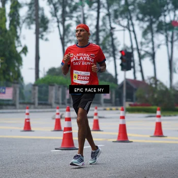 Runner Photo 7052123