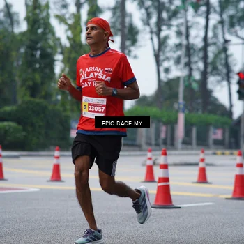 Runner Photo 7052125