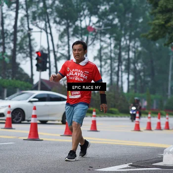 Runner Photo 7052150