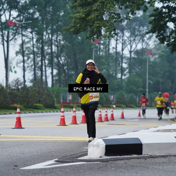 Runner Photo 7052165