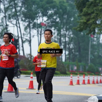 Runner Photo 7052171