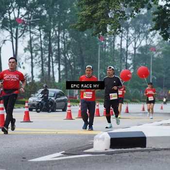 Runner Photo 7052176