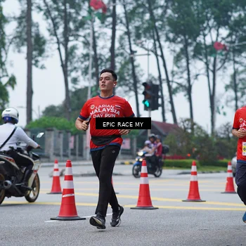 Runner Photo 7052179