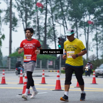 Runner Photo 7052180