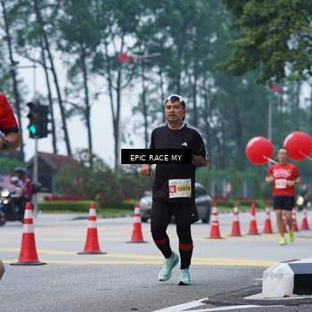 Runner Photo 7052181