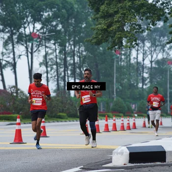 Runner Photo 7052211