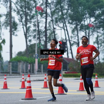 Runner Photo 7052212