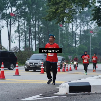 Runner Photo 7052248