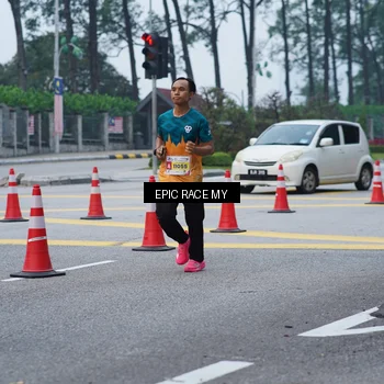 Runner Photo 7052297