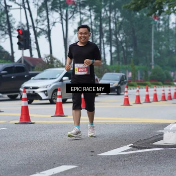 Runner Photo 7052333