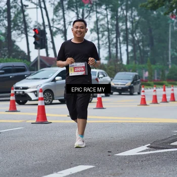 Runner Photo 7052334