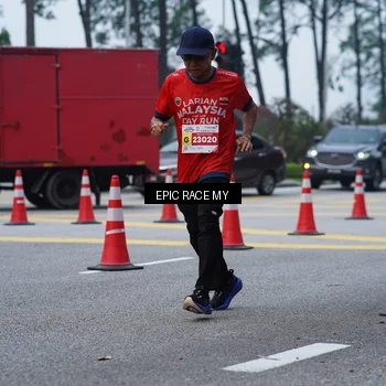 Runner Photo 7052335