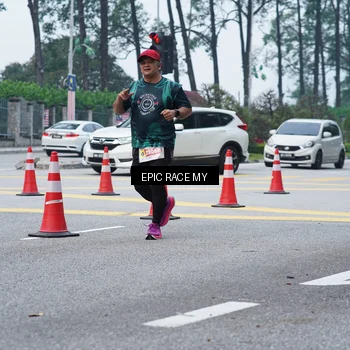Runner Photo 7052342