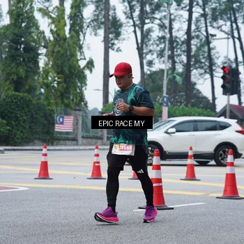 Runner Photo 7052343
