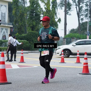 Runner Photo 7052347