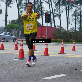 Runner Photo 7052367