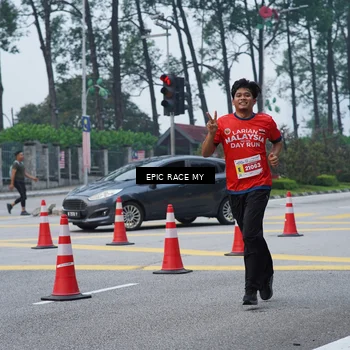 Runner Photo 7052377