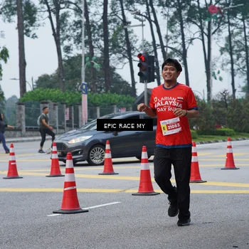Runner Photo 7052378