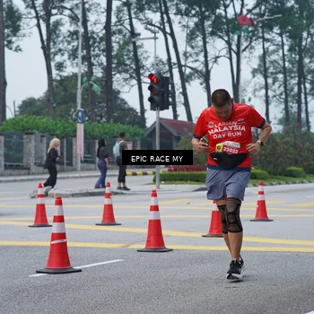 Runner Photo 7052379