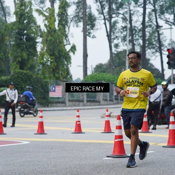 Runner Photo 7052389