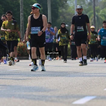 Runner Photo 7052391