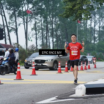 Runner Photo 7052411