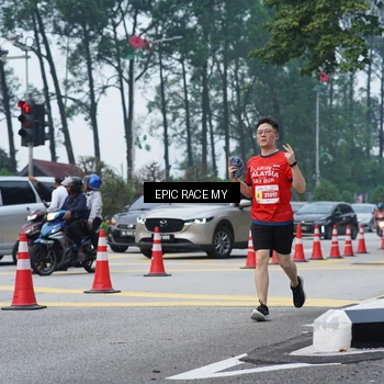 Runner Photo 7052412