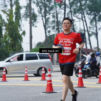 Runner Photo 7052424