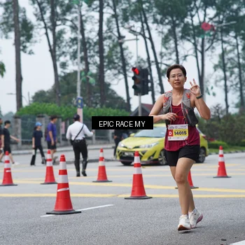 Runner Photo 7052444