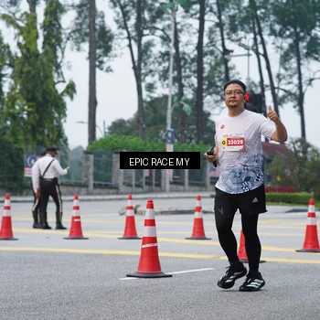 Runner Photo 7052452