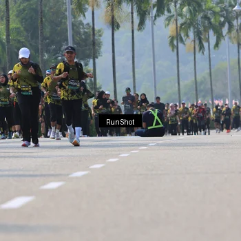 Runner Photo 7052456