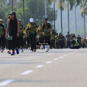 Runner Photo 7052469